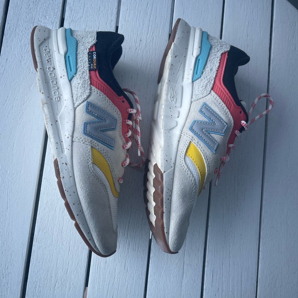 New Balance Black and White / Colors Classics Sneakers 8 - Picture 7 of 10